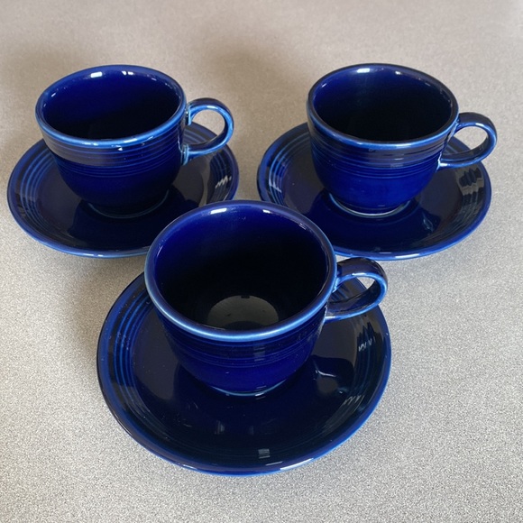 Fiestaware Cobalt cups and saucers (retired color-2021) great condition - Picture 2 of 10